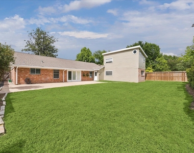 9777 Larston Street - Photo Thumbnail 9