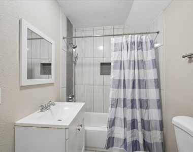 3817 Palm Street - Photo Thumbnail 11