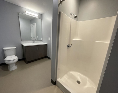 15 East Ridge - Photo Thumbnail 24