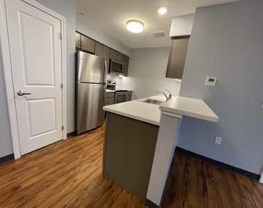 15 East Ridge - Photo Thumbnail 4