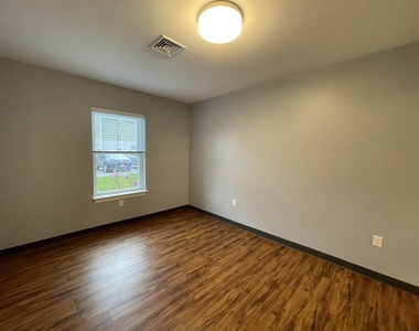 15 East Ridge - Photo Thumbnail 28