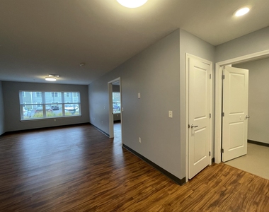 15 East Ridge - Photo Thumbnail 12