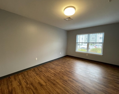 15 East Ridge - Photo Thumbnail 17