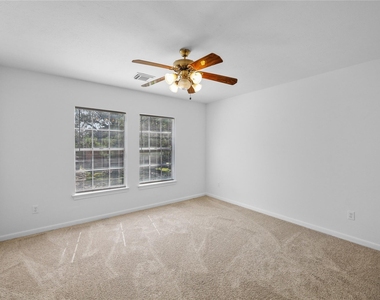 5803 Ancient Oaks Drive - Photo Thumbnail 29