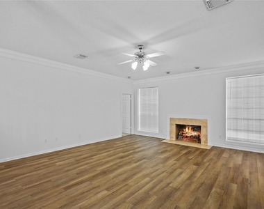 5803 Ancient Oaks Drive - Photo Thumbnail 4