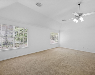 5803 Ancient Oaks Drive - Photo Thumbnail 36