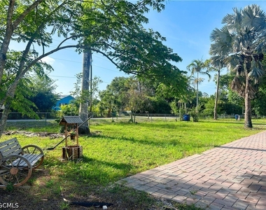 2861 N 2nd Street - Photo Thumbnail 11