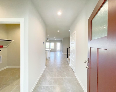 29439 Bryans Manor - Photo Thumbnail 8