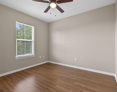 2212 Victory Street - Photo Thumbnail 9
