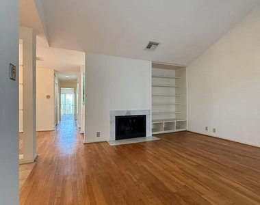 2829 Timmons Lane - Photo Thumbnail 11