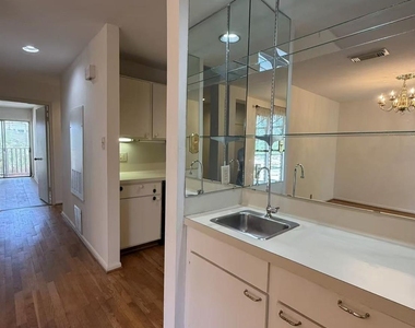 2829 Timmons Lane - Photo Thumbnail 19
