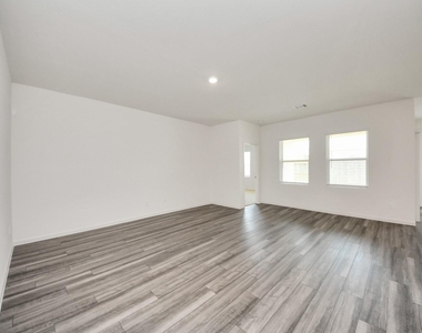 10304 Tuscan Valley Drive - Photo Thumbnail 20