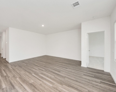 10304 Tuscan Valley Drive - Photo Thumbnail 21