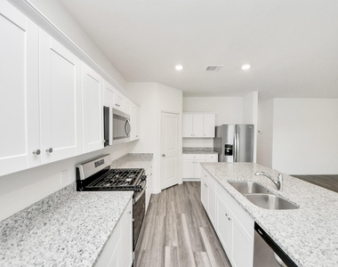 10304 Tuscan Valley Drive - Photo Thumbnail 11