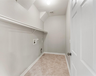 9610 Buffum Street - Photo Thumbnail 12