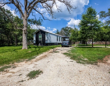 102 Hilltop Court - Photo Thumbnail 2