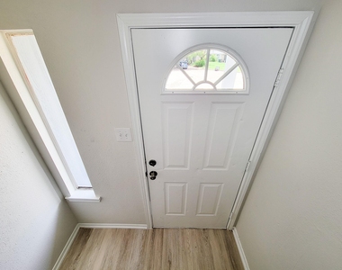8719 Valley Song Drive - Photo Thumbnail 7