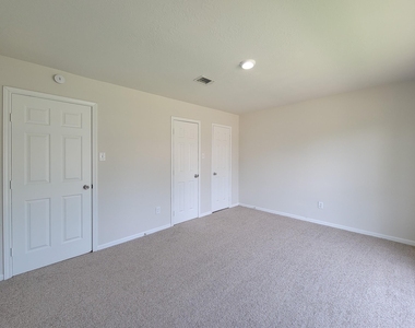 8719 Valley Song Drive - Photo Thumbnail 18