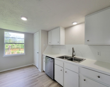 8719 Valley Song Drive - Photo Thumbnail 14