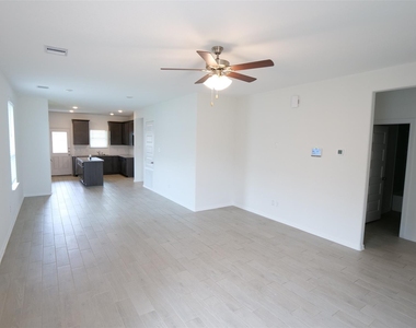 5719 Tabula Rasa Drive - Photo Thumbnail 2