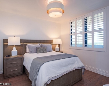 6585 Nicholas Boulevard - Photo Thumbnail 8