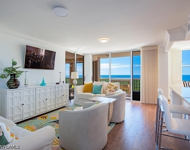 6585 Nicholas Boulevard - Photo Thumbnail 1