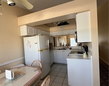 185 Grand Oaks Way - Photo Thumbnail 17