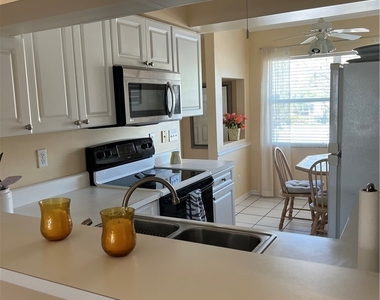 185 Grand Oaks Way - Photo Thumbnail 8