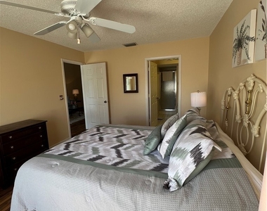 185 Grand Oaks Way - Photo Thumbnail 13