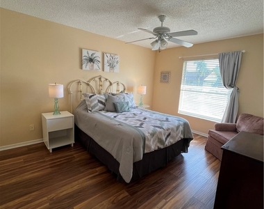 185 Grand Oaks Way - Photo Thumbnail 14