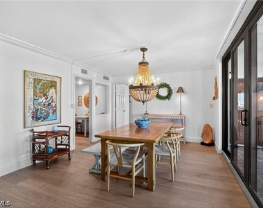 2400 Gulf Shore Boulevard N - Photo Thumbnail 13