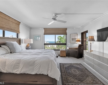2400 Gulf Shore Boulevard N - Photo Thumbnail 16