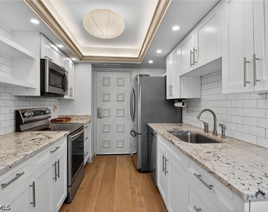 2400 Gulf Shore Boulevard N - Photo Thumbnail 9