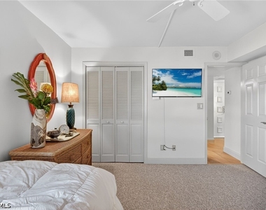 2400 Gulf Shore Boulevard N - Photo Thumbnail 36