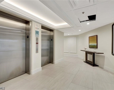 2400 Gulf Shore Boulevard N - Photo Thumbnail 25