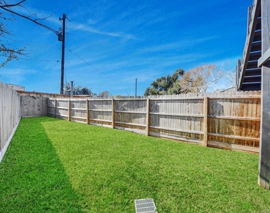 618 Maple Way - Photo Thumbnail 43