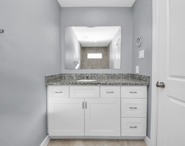 618 Maple Way - Photo Thumbnail 30