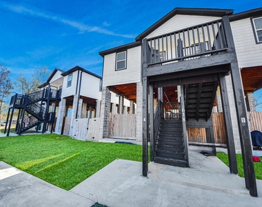 618 Maple Way - Photo Thumbnail 39