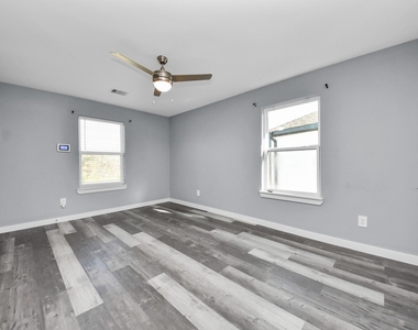 618 Maple Way - Photo Thumbnail 23