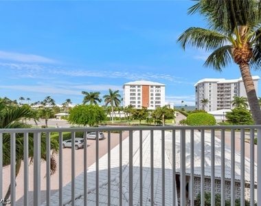 2800 Gulf Shore Boulevard N - Photo Thumbnail 27