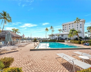 2800 Gulf Shore Boulevard N - Photo Thumbnail 30
