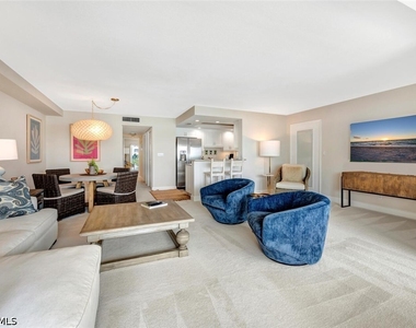 2800 Gulf Shore Boulevard N - Photo Thumbnail 4