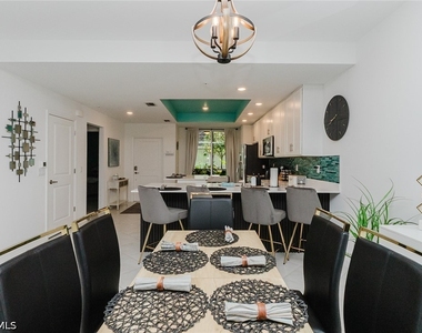 6039 Ellerston Way - Photo Thumbnail 5