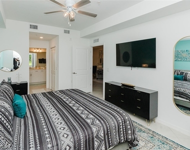 6039 Ellerston Way - Photo Thumbnail 13