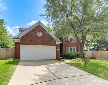 19434 Kacey Lane Court - Photo Thumbnail 2