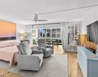 377 Vanderbilt Beach Road - Photo Thumbnail 13