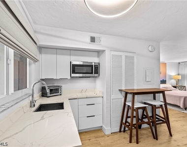 377 Vanderbilt Beach Road - Photo Thumbnail 4