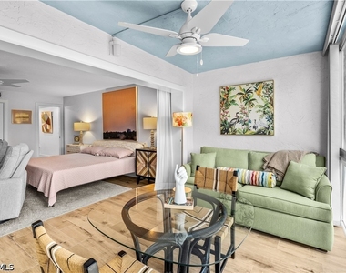 377 Vanderbilt Beach Road - Photo Thumbnail 16