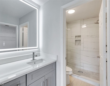 3051 Sandpiper Bay Circle - Photo Thumbnail 22
