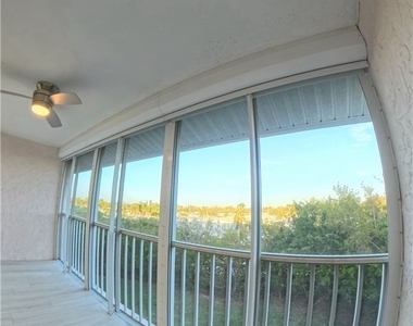 3051 Sandpiper Bay Circle - Photo Thumbnail 9